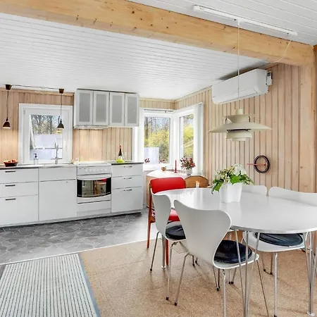 3 Bedroom Awesome In Feriehus *