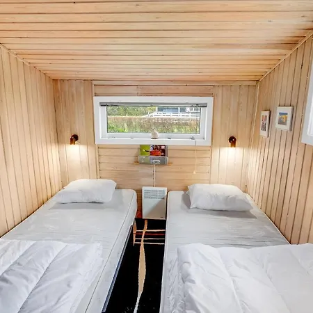 3 Bedroom Awesome In Feriehus