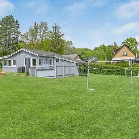 3 Bedroom Awesome In Feriehus