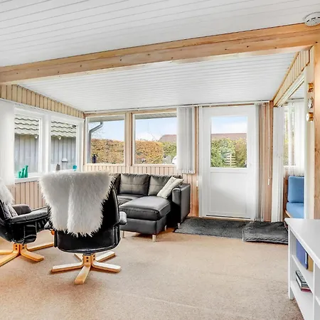 Feriehus 3 Bedroom Awesome In