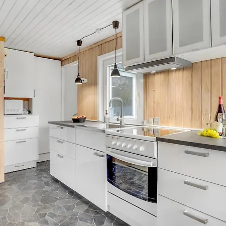 Feriehus 3 Bedroom Awesome In Haderslev